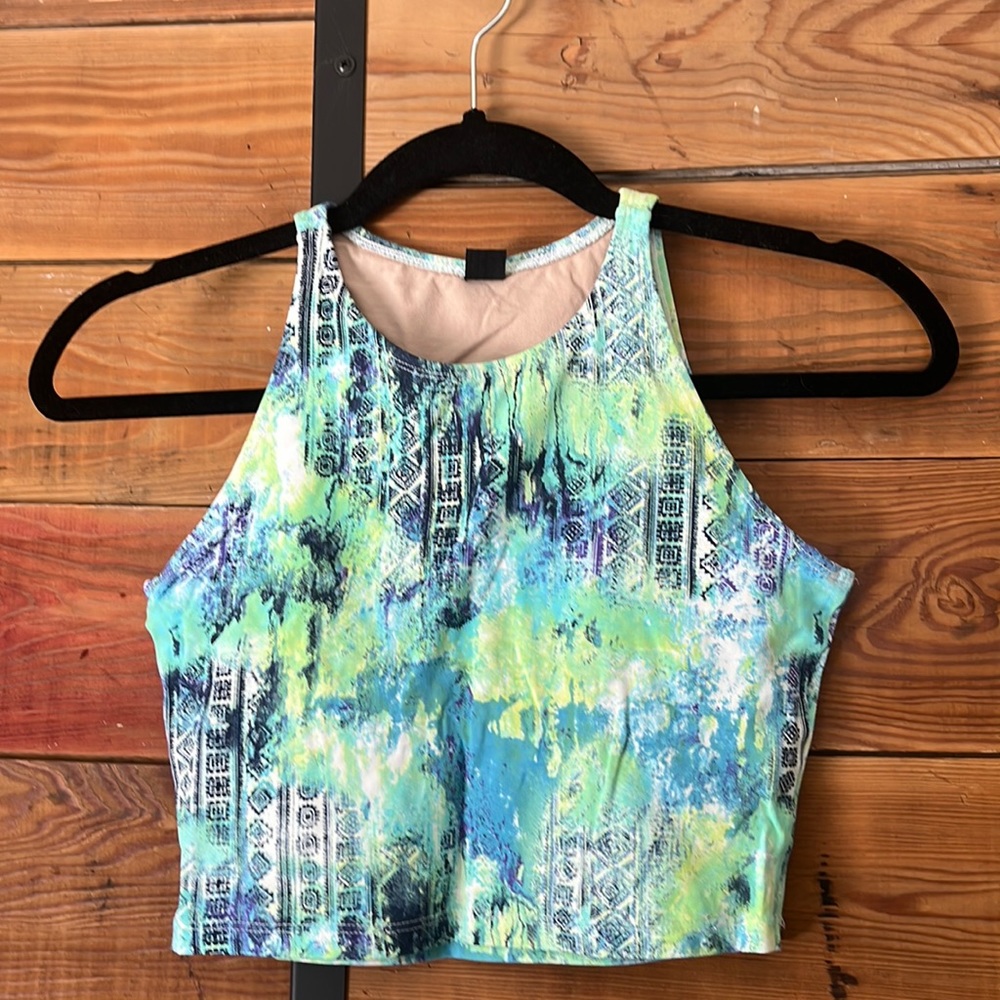 Crop top workout wear from liquido active